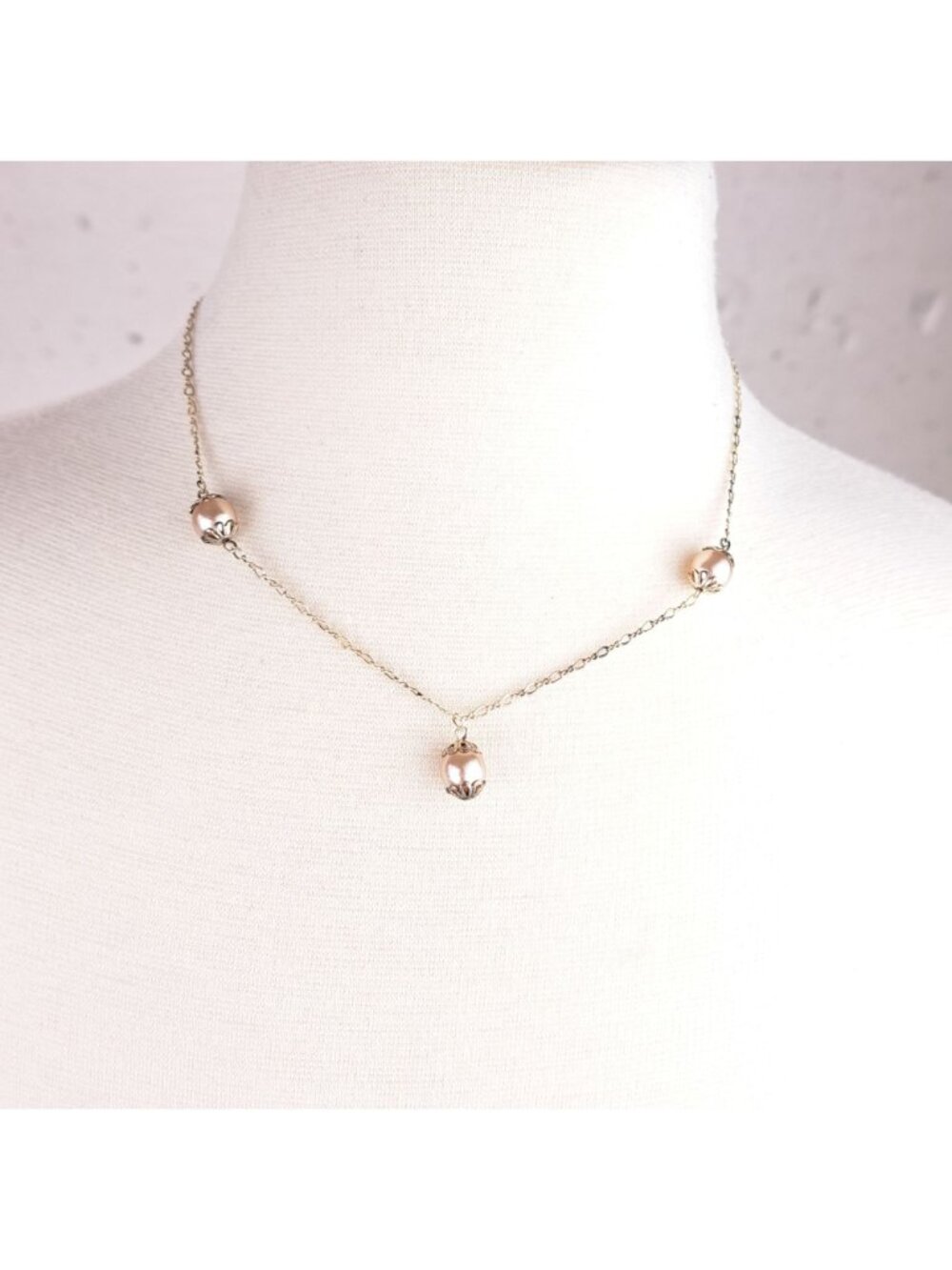 Vintage Sterling Silver Necklace Faux Pearls 16 Inches Elegant Floral Filigree - Picture 2 of 9